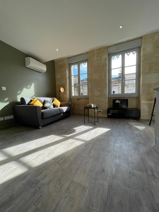Superbes studios de charme, lumineux et climatisés en plein centre Burdeos Exterior foto